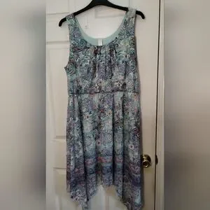 No Boundaries | Dresses | No Boundaries Floral Paisley Sleeveless Sharkbite  Hem Lace Dress | Poshmark